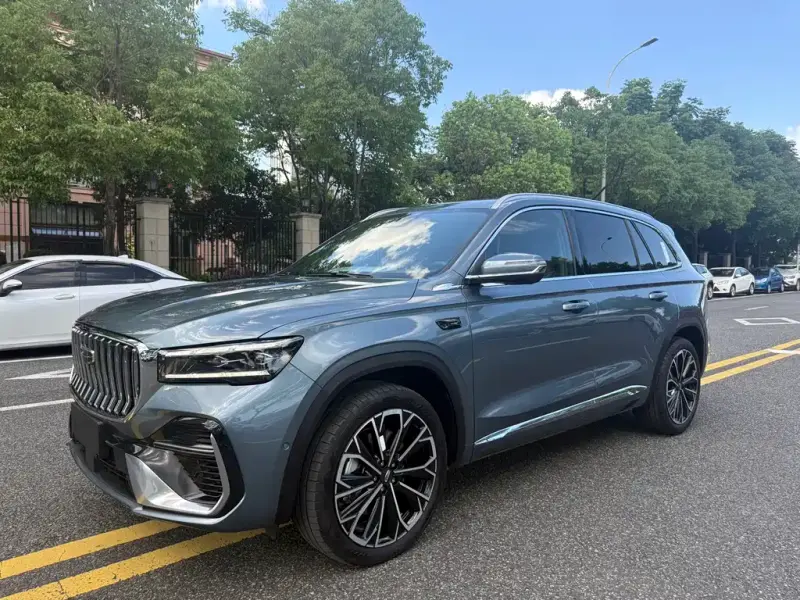 Geely Xingyue L, 2025