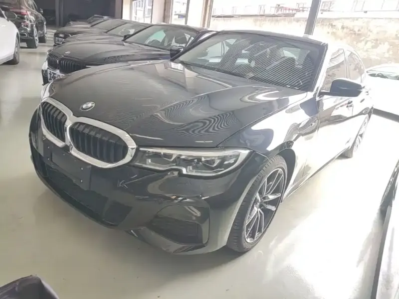 BMW 3 Series, 2022