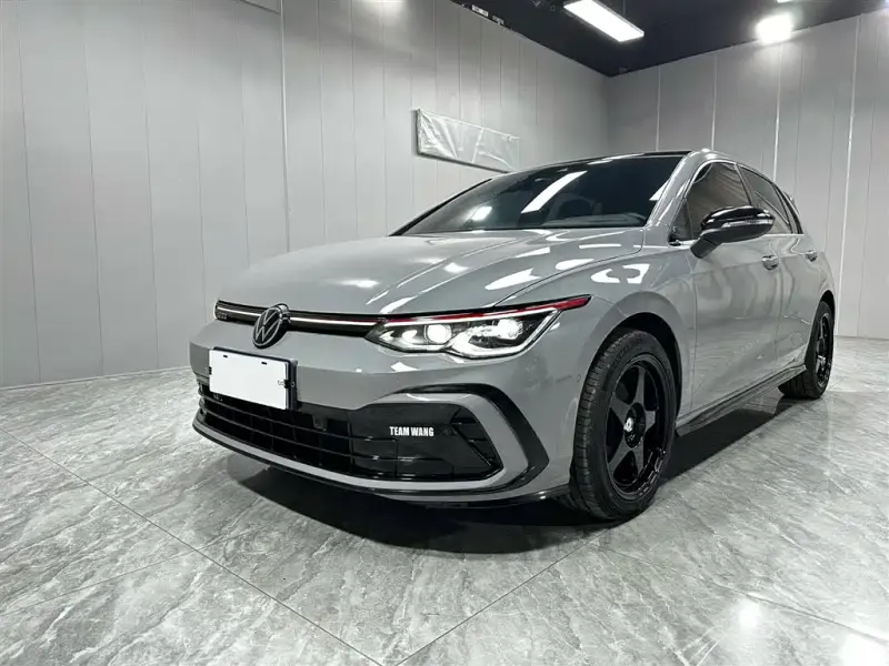 Volkswagen Golf, 2022