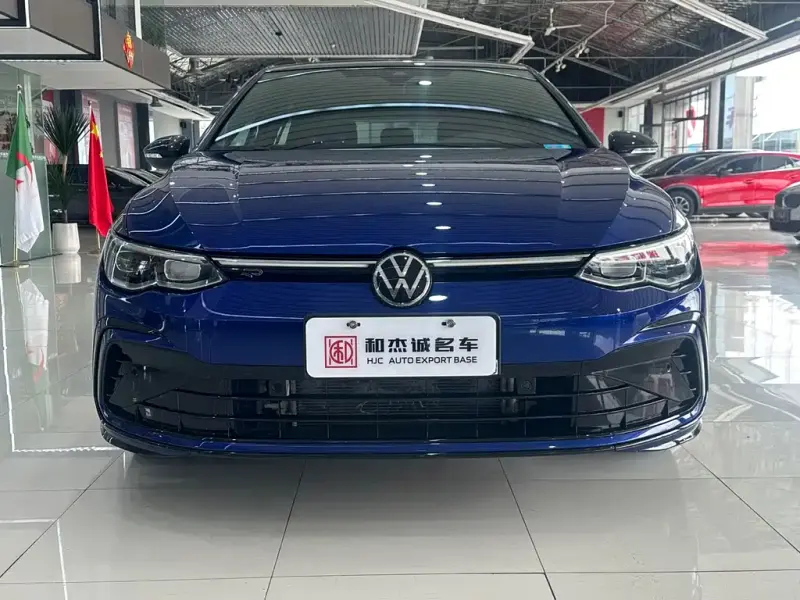 Volkswagen Golf, 2022