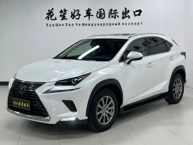 Lexus NX, 2020