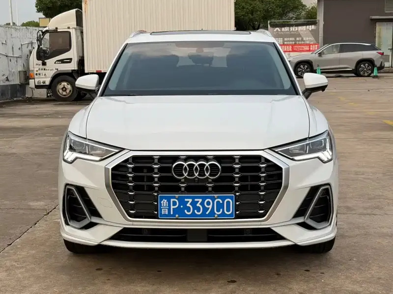 Audi Q3, 2022