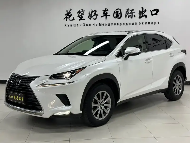 Lexus NX, 2020
