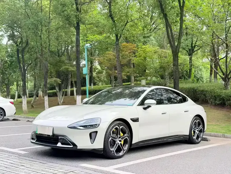 Xiaomi SU7, 2025
