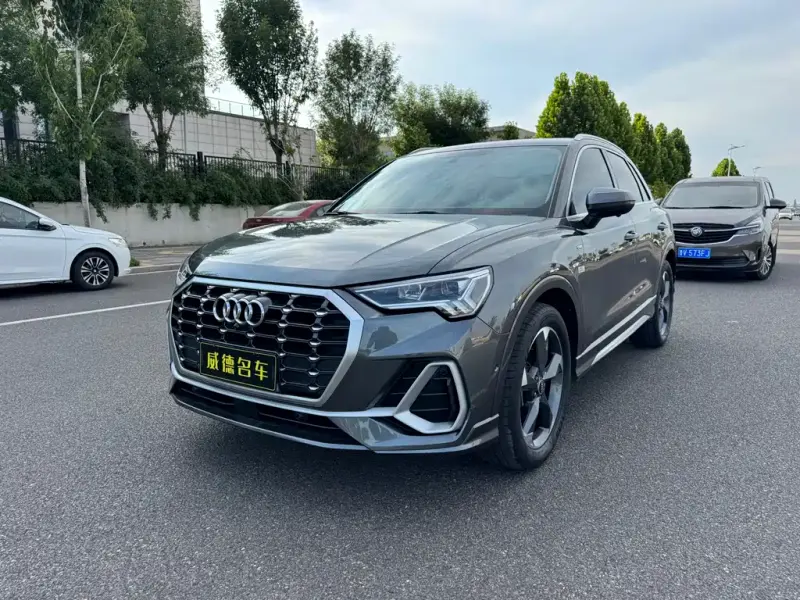 Audi Q3, 2022