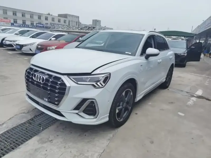 Audi Q3, 2023