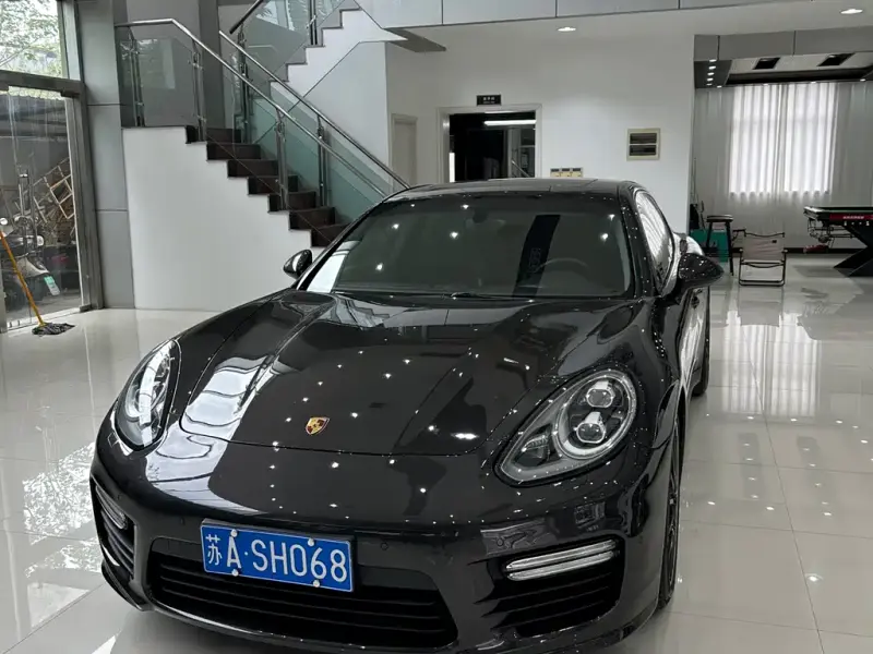 Porsche Panamera, 2012