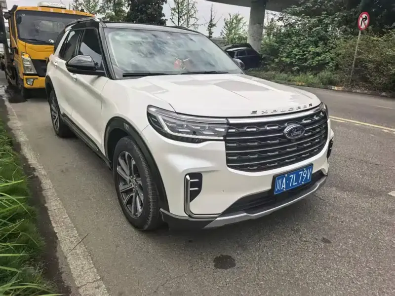Ford Explorer, 2023