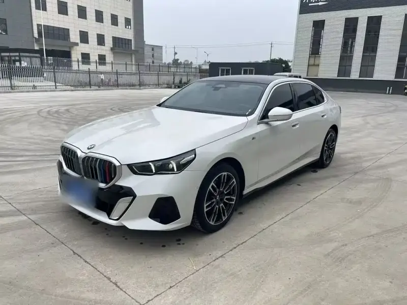 BMW 5 Series, 2024