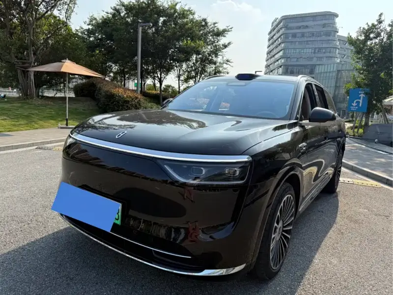 AITO M8, 2025