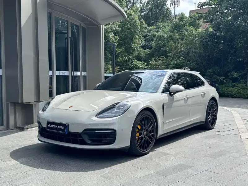 Porsche Panamera, 2021