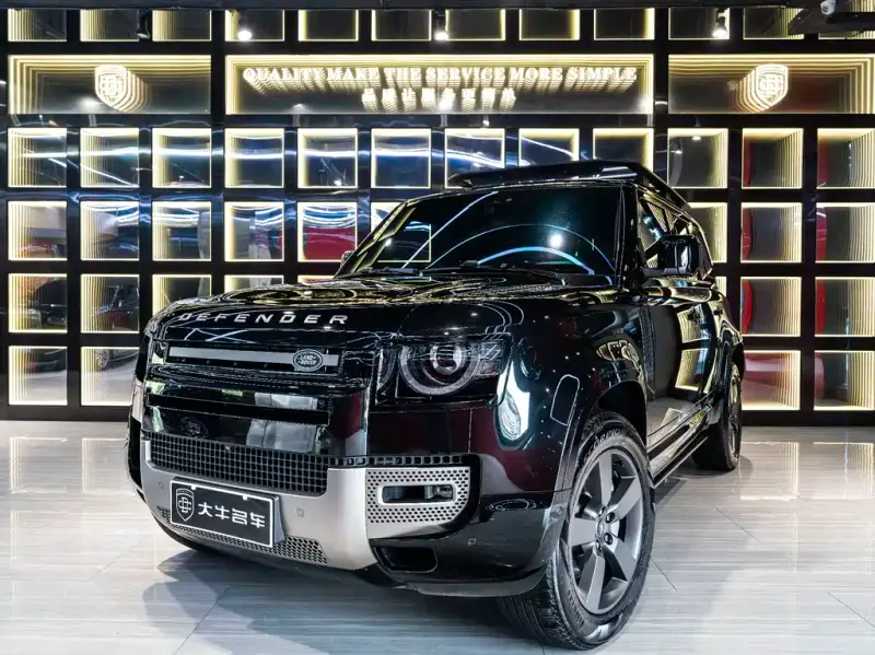 Land Rover Defender, 2025