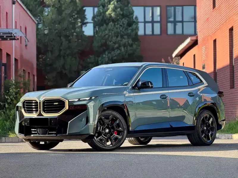 BMW XM, 2024