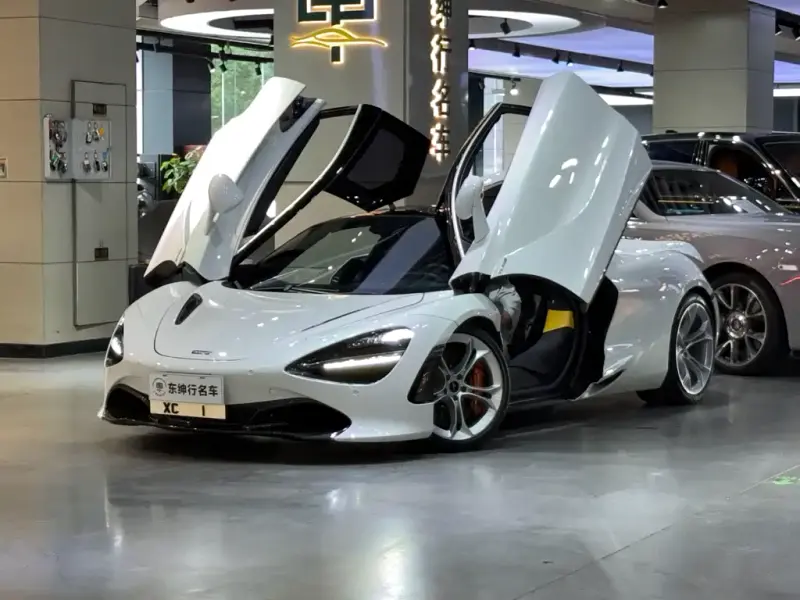 McLaren 720S, 2020