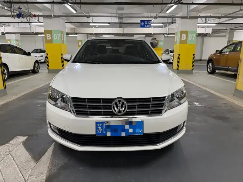 Volkswagen Lavida, 2013