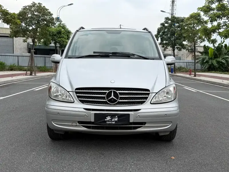 Mercedes-Benz Viano, 2010