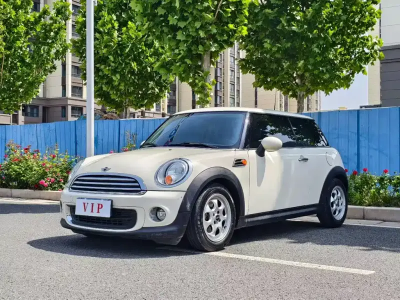 MINI Mini, 2013