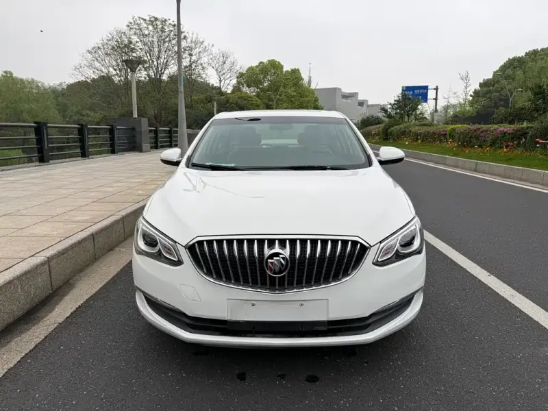 Buick Excelle, 2017