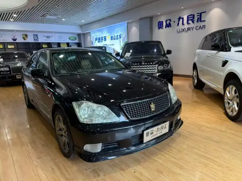Toyota Crown, 2008