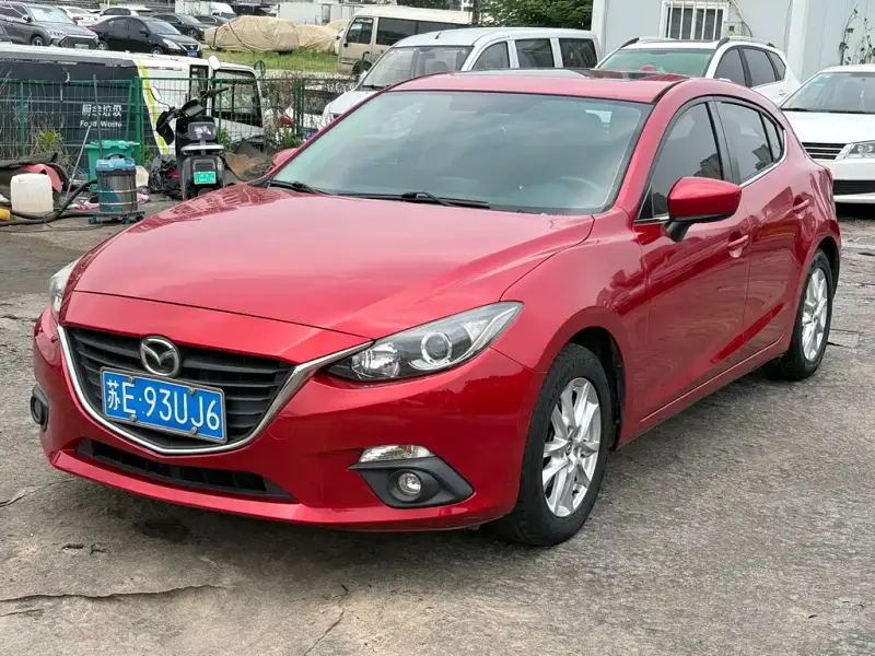 Mazda 3 Axela, 2016