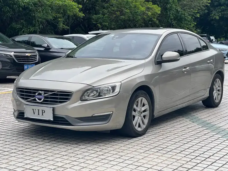 Volvo S60, 2015