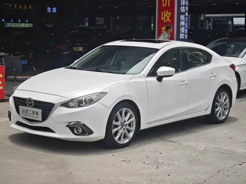 Mazda 3 Axela, 2014