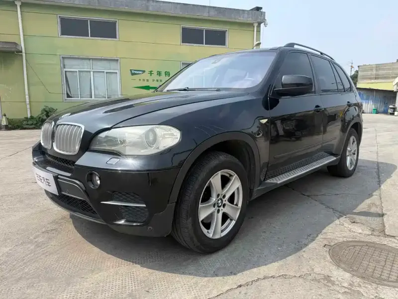 BMW X5 (Import), 2011
