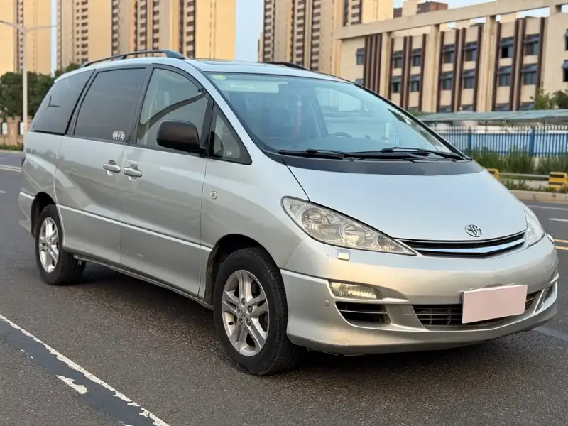 Toyota Previa, 2005