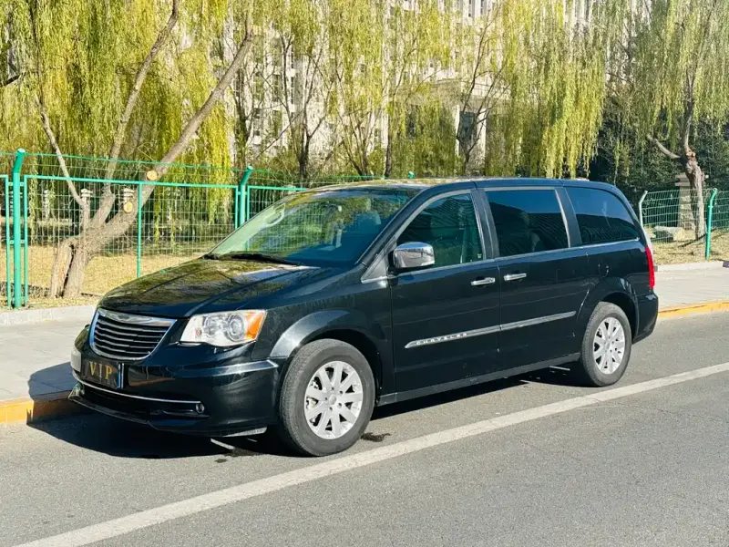 Chrysler Grand Voyager (Import), 2016