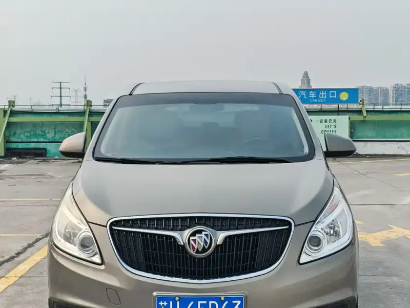 Buick GL8, 2018