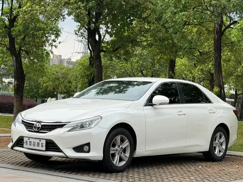Toyota Reiz, 2015