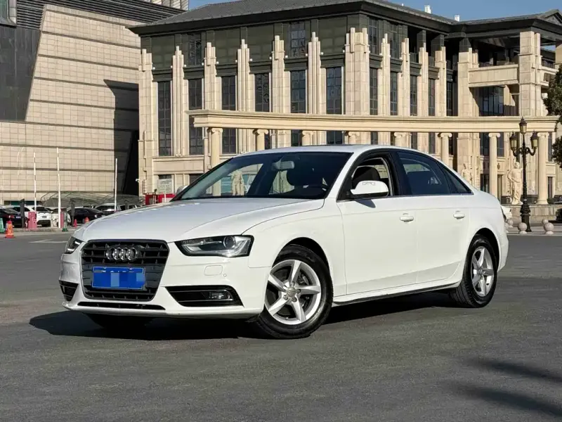 Audi A4L, 2014