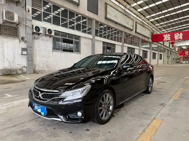 Toyota Reiz, 2015