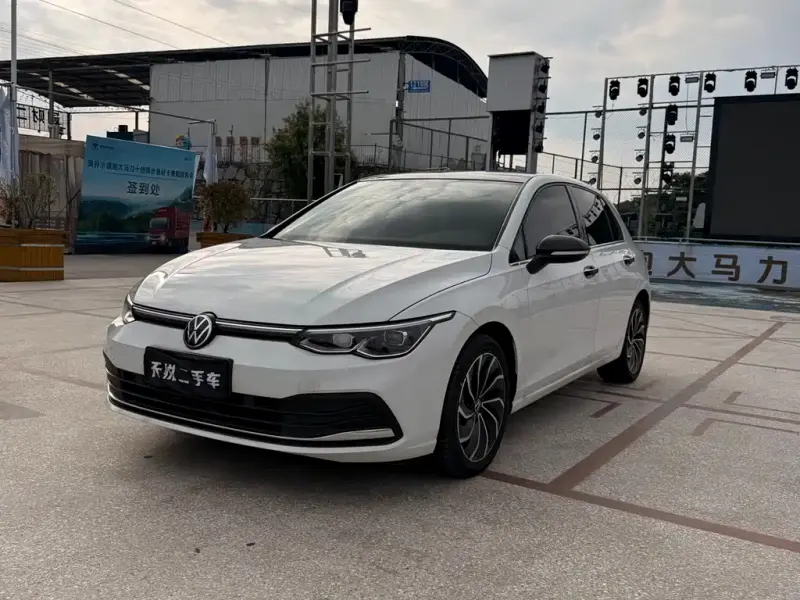 Volkswagen Golf, 2020