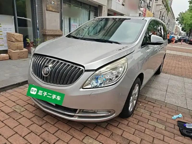 Buick GL8, 2015
