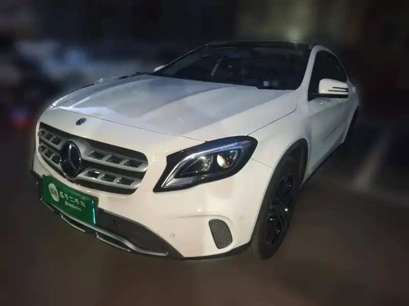 Mercedes-Benz GLA, 2018
