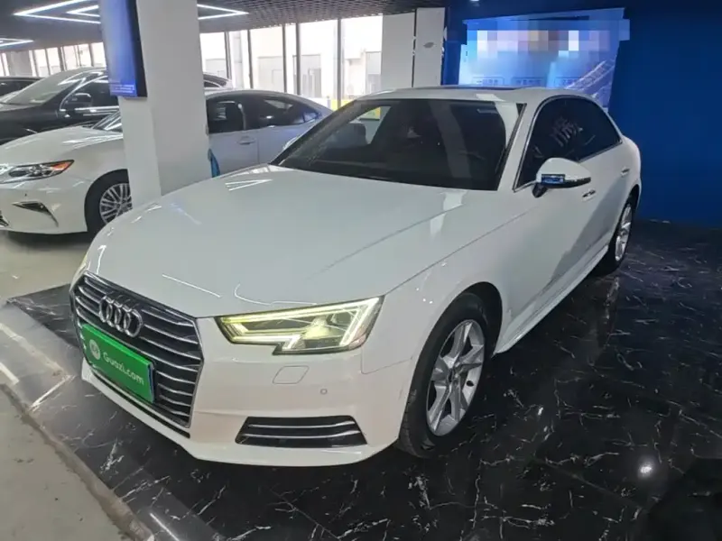 Audi A4L, 2018