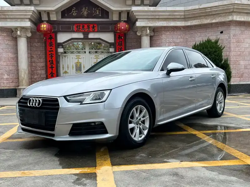 Audi A4L, 2017