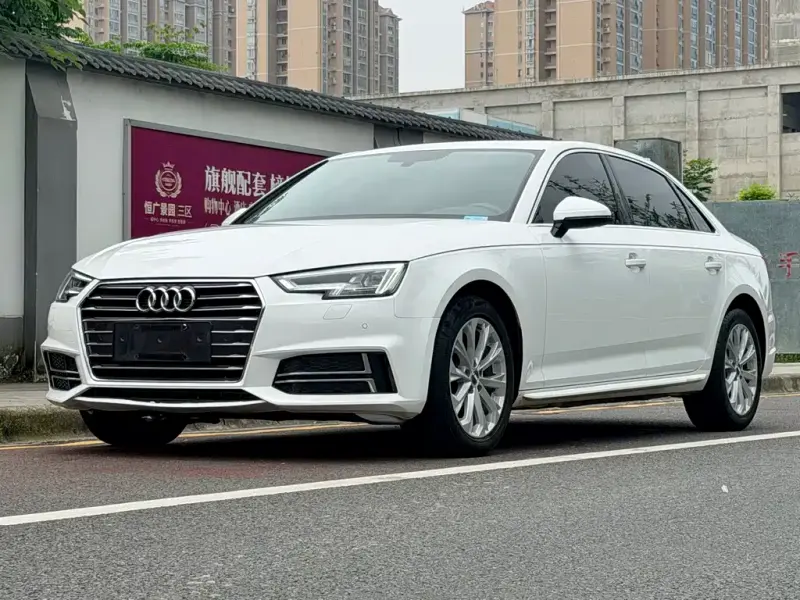 Audi A4L, 2019