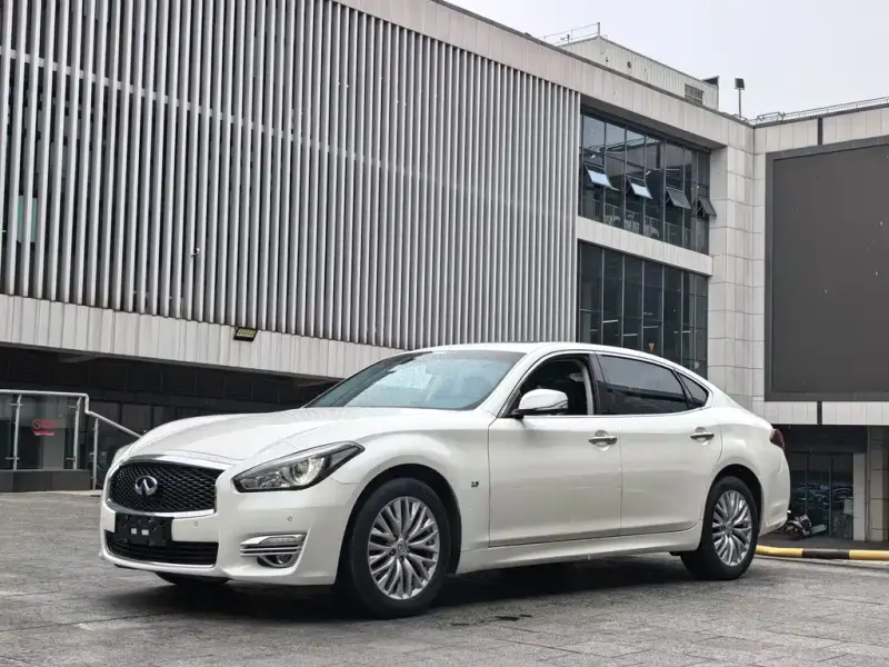 Infiniti Q70, 2019