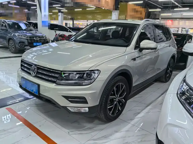 Volkswagen Tiguan L, 2020