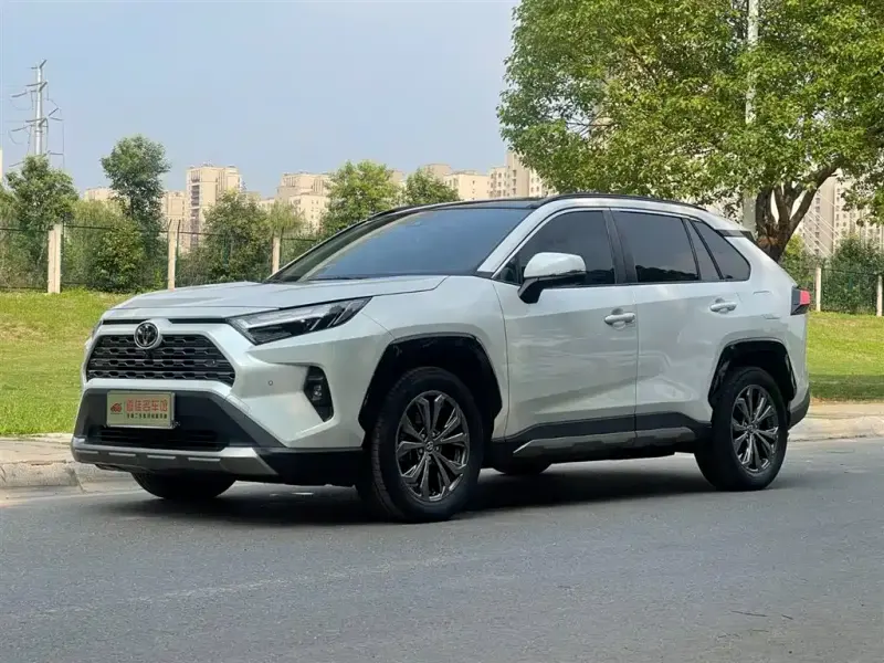 Toyota RAV4, 2025