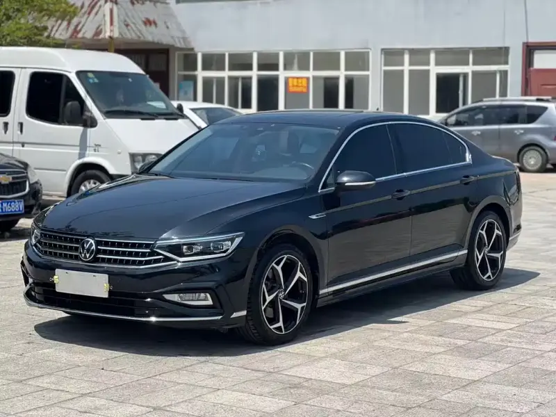 Volkswagen Magotan, 2023
