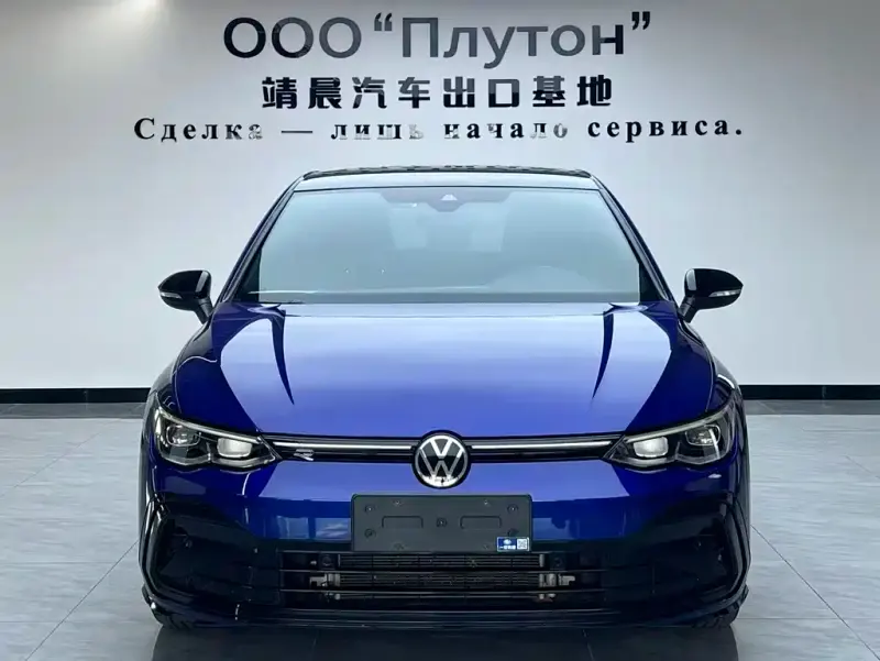 Volkswagen Golf, 2022