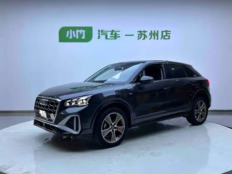 Audi Q2L, 2021
