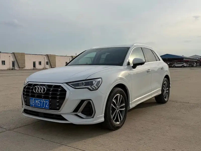 Audi Q3, 2022