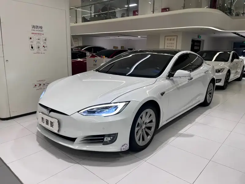 Tesla Model S, 2016