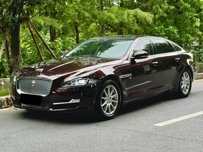 Jaguar XJ, 2016