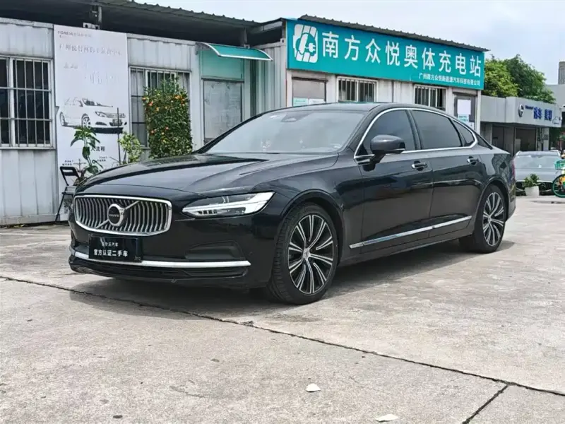 Volvo S90, 2023