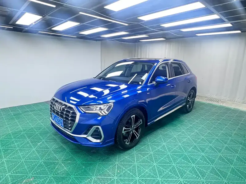Audi Q3, 2022